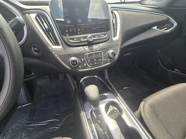 2023 Chevrolet Malibu LT w/1LT