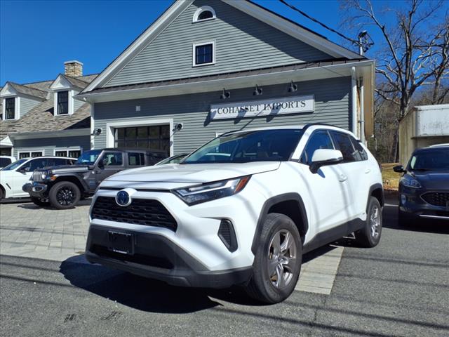 2022 Toyota RAV4 Hybrid XLE
