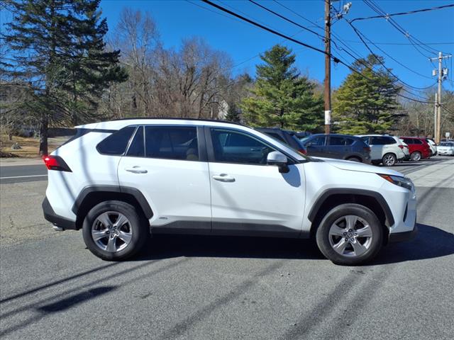 2022 Toyota RAV4 Hybrid XLE