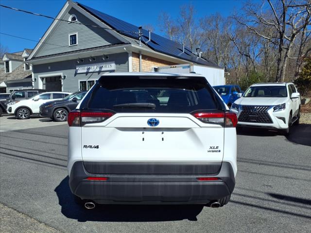 2022 Toyota RAV4 Hybrid XLE