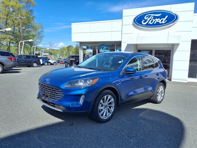 2022 Ford Escape Hybrid Titanium
