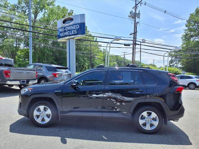 2021 Toyota RAV4 Hybrid XLE