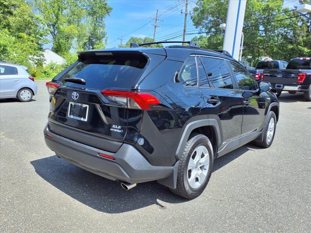 2021 Toyota RAV4 Hybrid XLE