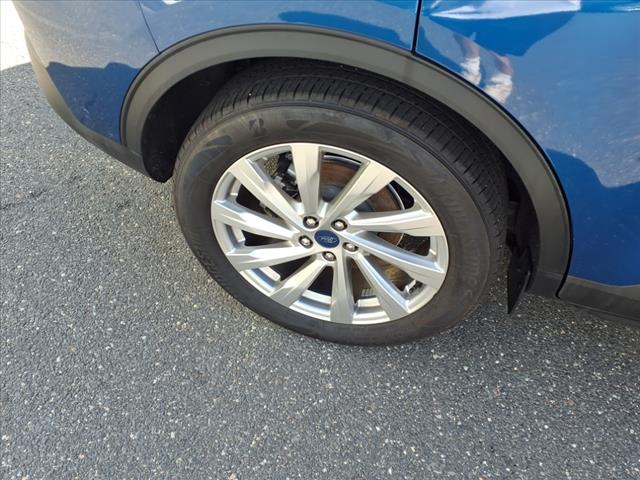 2022 Ford Escape Hybrid Titanium
