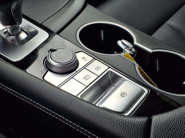 2022 Genesis G70 2.0T