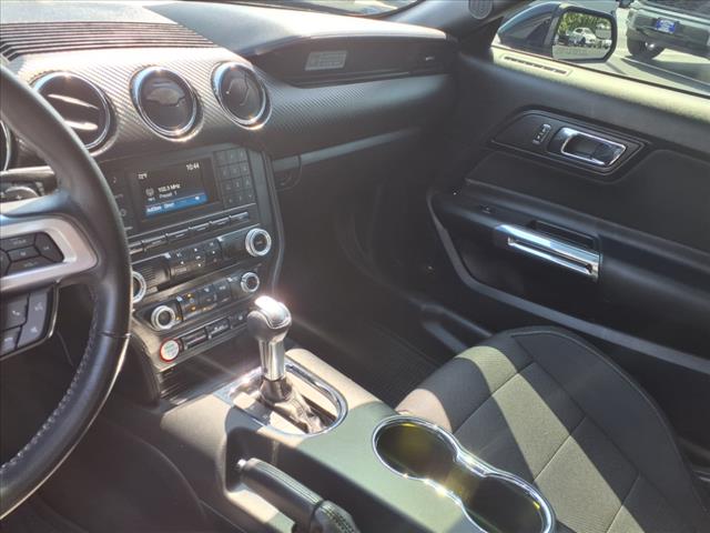 2016 Ford Mustang V6