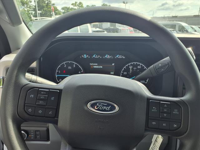 2025 Ford F-350 Super Duty XL