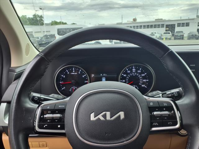 2023 Kia Carnival LX