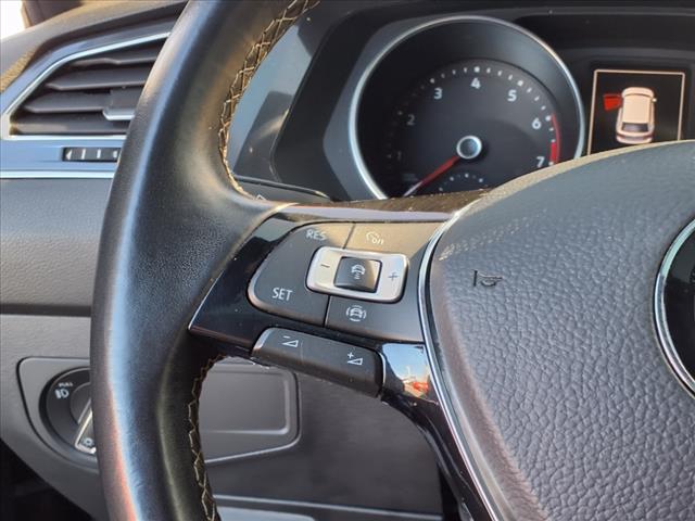 2021 Volkswagen Tiguan 2.0T SE R-Line Black