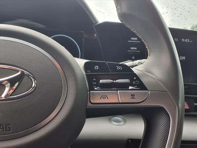 2021 Hyundai ELANTRA SEL