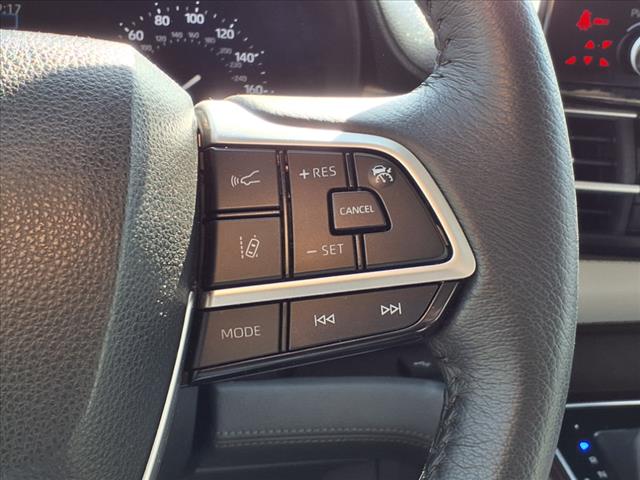 2023 Toyota Sienna XLE 8-Passenger