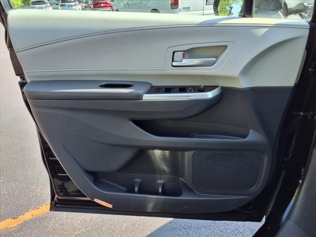 2023 Toyota Sienna XLE 8-Passenger