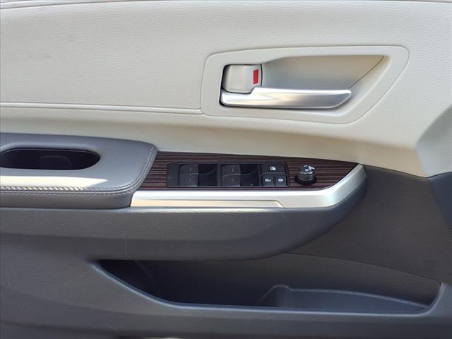 2023 Toyota Sienna XLE 8-Passenger