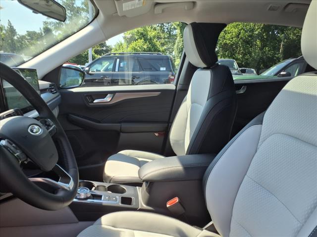 2025 Ford Escape Plug-In Hybrid Base