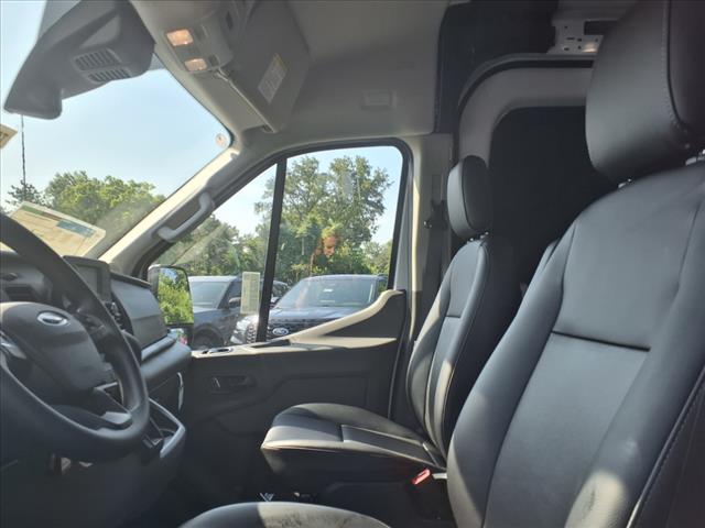 2025 Ford Transit 250