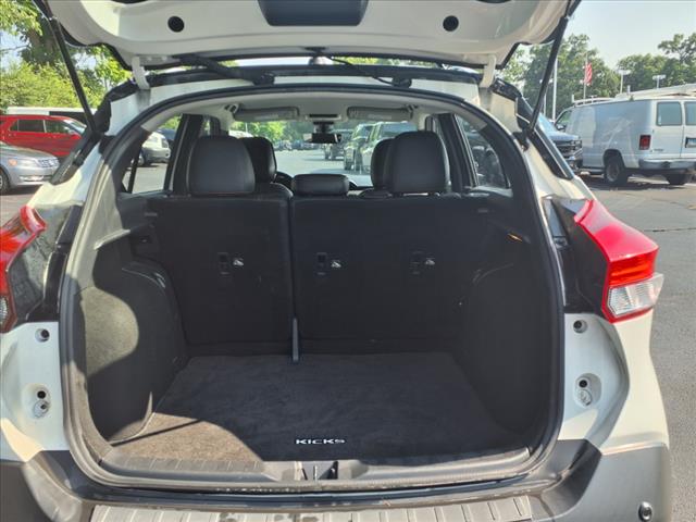 2020 Nissan Kicks SR