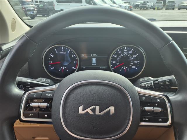 2024 Kia Carnival LX