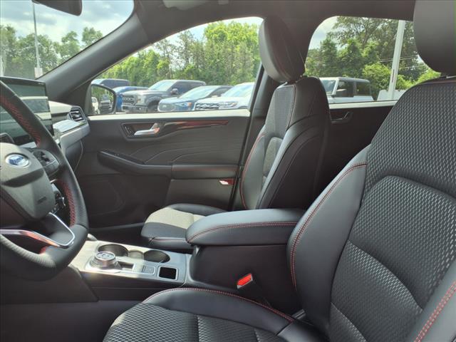 2025 Ford Escape Hybrid ST-Line