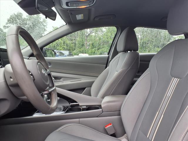2021 Hyundai ELANTRA SEL