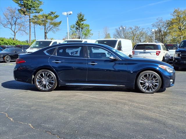 2017 INFINITI Q70L 3.7