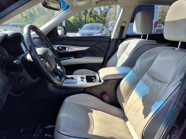 2017 INFINITI Q70L 3.7