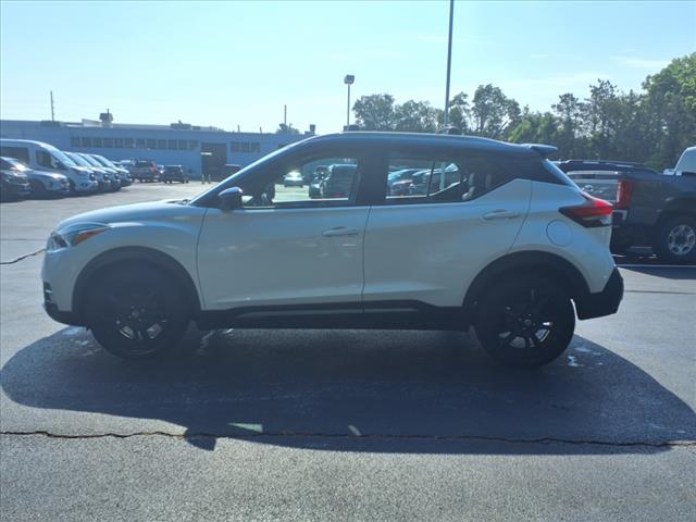 2020 Nissan Kicks SR