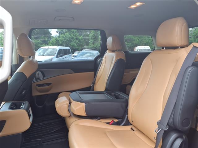 2024 Kia Carnival LX