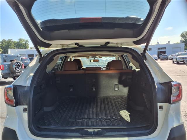 2022 Subaru Outback Touring XT
