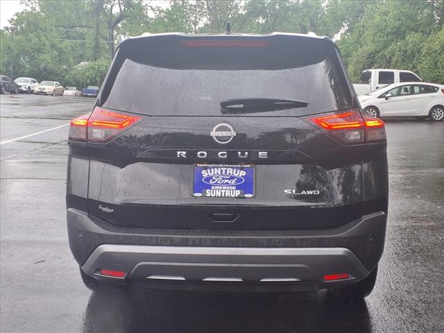 2023 Nissan Rogue SL