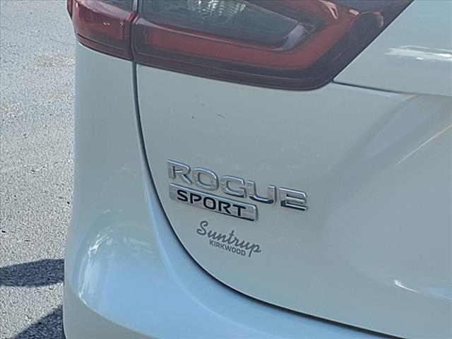 2022 Nissan Rogue Sport SL