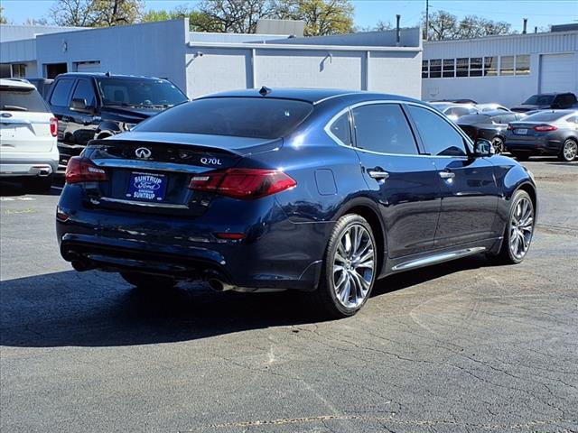 2017 INFINITI Q70L 3.7