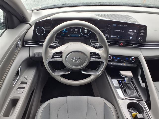 2021 Hyundai ELANTRA SEL