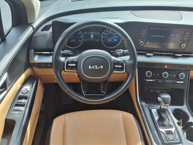 2024 Kia Carnival LX