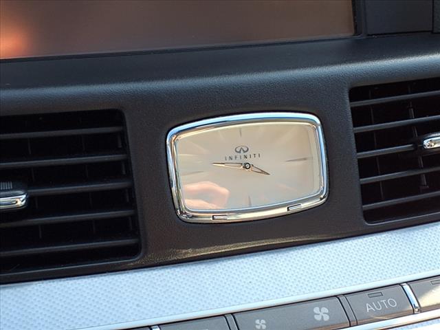 2017 INFINITI Q70L 3.7