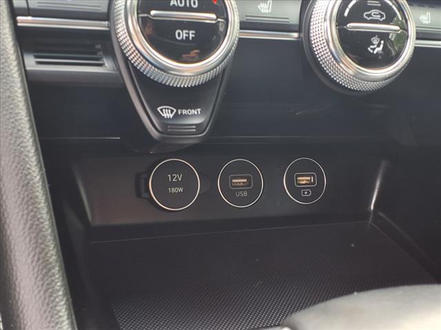2022 Genesis G70 2.0T