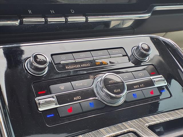 2020 Lincoln Navigator Black Label