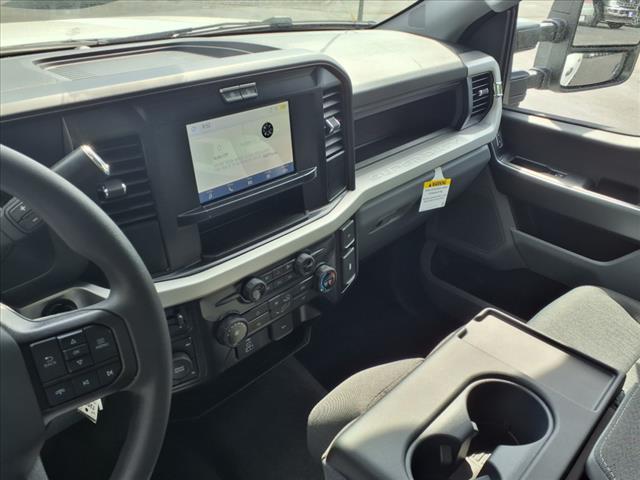 2025 Ford F-350 Super Duty XL