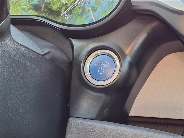 2023 Toyota Sienna XLE 8-Passenger