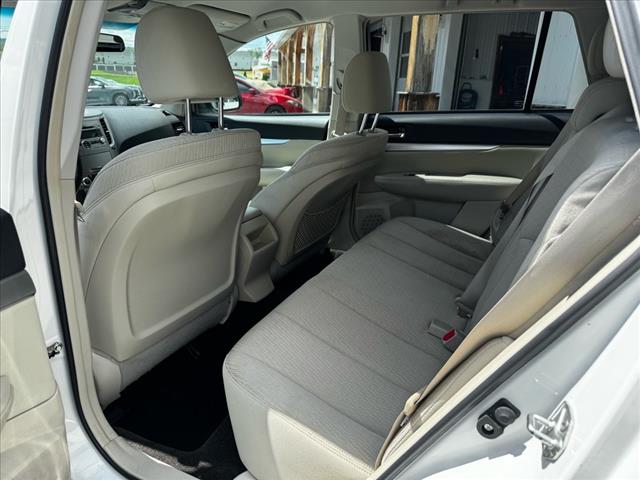 2011 Subaru Outback 2.5i Premium - Photo 10