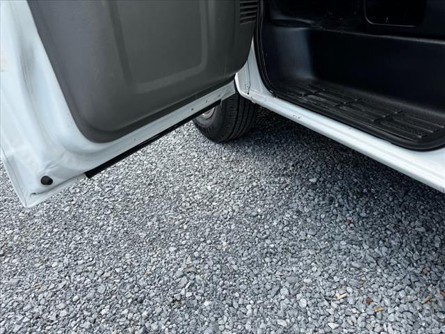 2015 Chevrolet Express 3500 - Photo 12