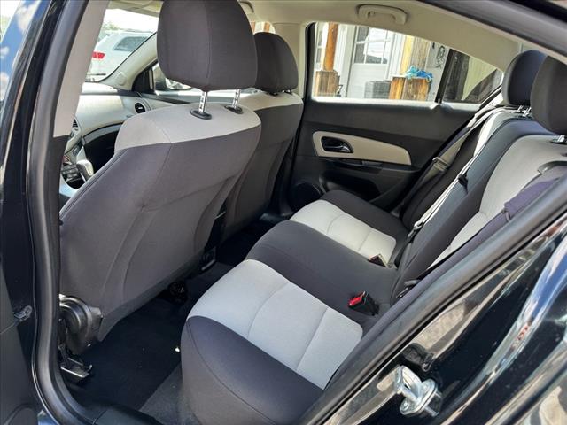2013 Chevrolet Cruze LS Auto - Photo 13