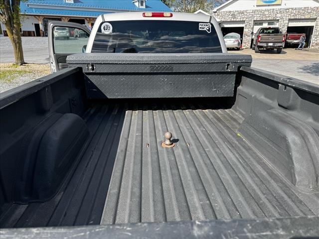 2004 Chevrolet Silverado 3500 LS - Photo 14