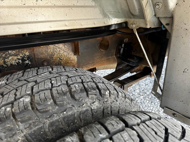 2004 Chevrolet Silverado 3500 LS - Photo 15