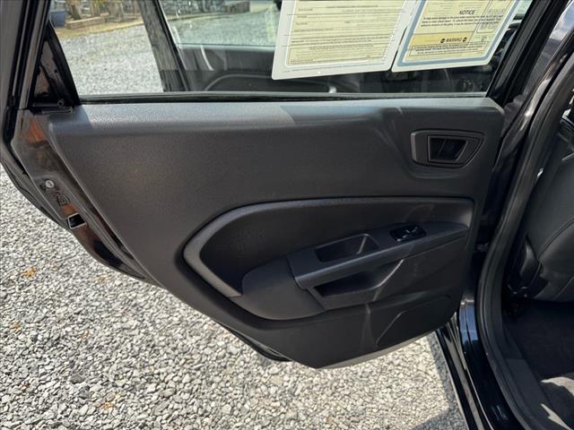 2012 Ford Fiesta SE - Photo 16