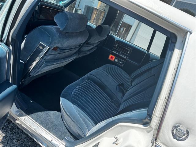 1988 Cadillac Brougham Base - Photo 17