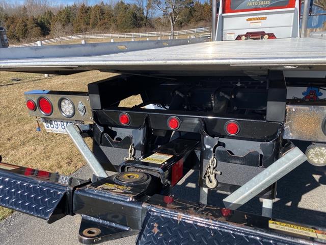 2017 International 4300 SBA Rollback - Photo 18