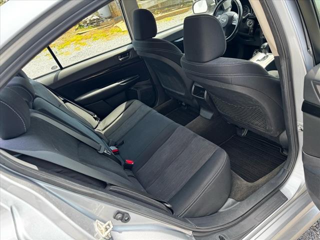 2013 Subaru Legacy 2.5i - Photo 18