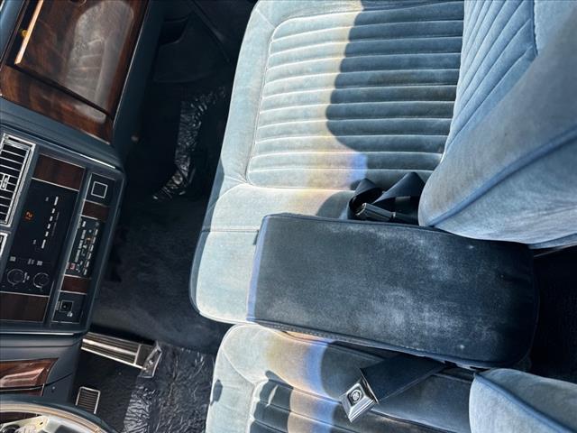1988 Cadillac Brougham Base - Photo 19