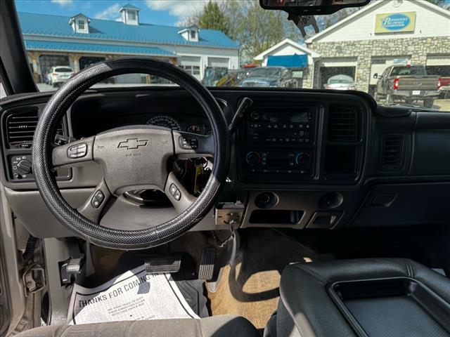2004 Chevrolet Silverado 3500 LS - Photo 19