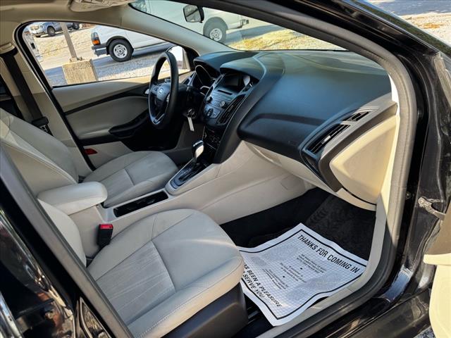 2016 Ford Focus SE - Photo 20